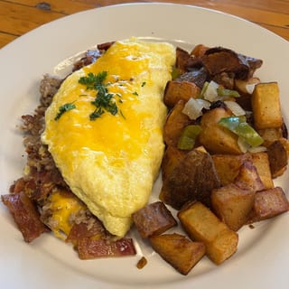 BACON & CHEESE OMELET