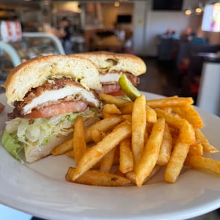 CRISPY DIJON CHK SANDO