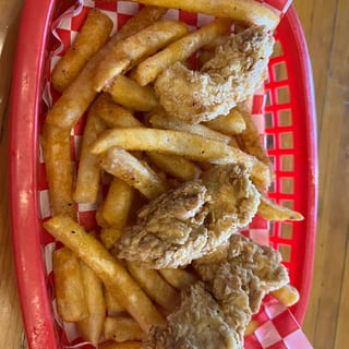 KIDS CHICKEN STRIPS