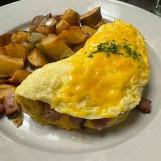 HAM & CHEESE OMELET