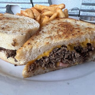 GRILLED STEAK & CHEESE